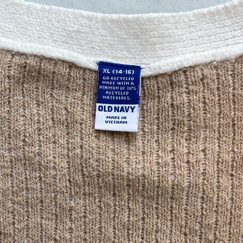 Old Navy Women’s Cream Winter Theme Cardigan Sweater. Size XL (14-16) - Picture 6 of 11